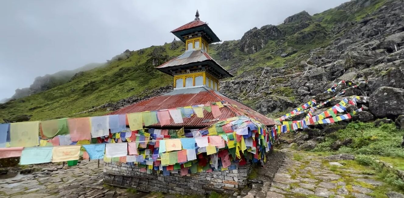  Temple at Panch Pokhari, Sindhupalchok